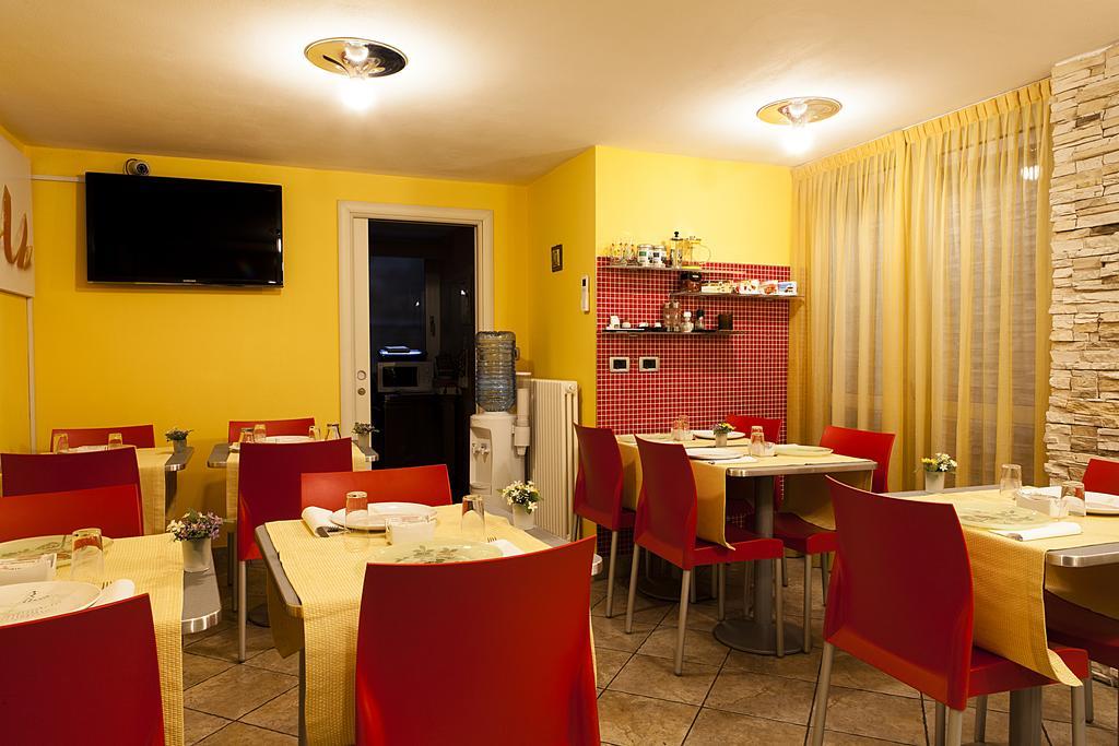 Santa Caterina Hotel Bergamo Exterior photo