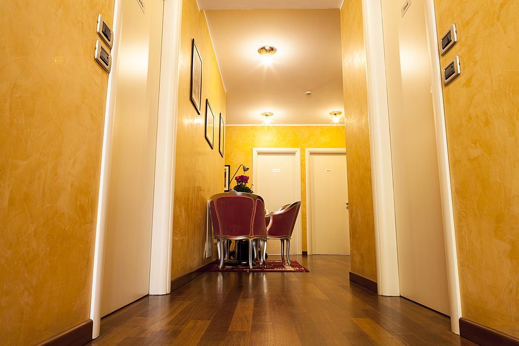 Santa Caterina Hotel Bergamo Exterior photo