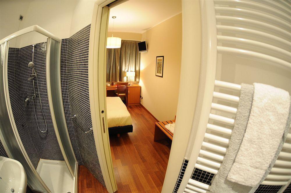 Santa Caterina Hotel Bergamo Exterior photo