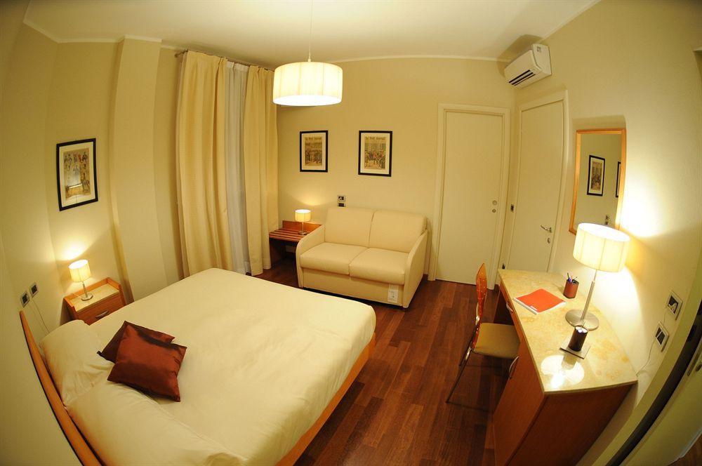 Santa Caterina Hotel Bergamo Exterior photo