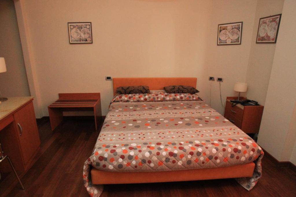 Santa Caterina Hotel Bergamo Room photo